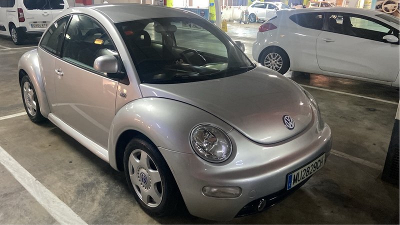 Volkswagen Beetle 2000 - foto 1