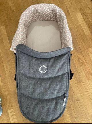 Silla, capazo Bugaboo bee 6 y patinete confort