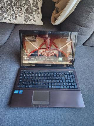 ASUS A53E Intel core I7 10GB Ram