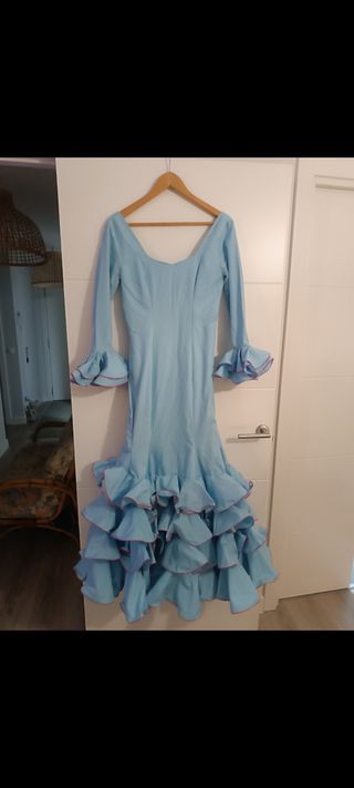Vestido flamenca,Rocío,feria, sevillanas