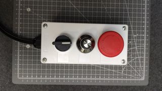 Controlador para conectar motor trifásico a 220v