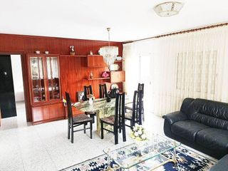 Chalet en venta en Santa Eulàlia en Hospitalet de Llobregat, L´