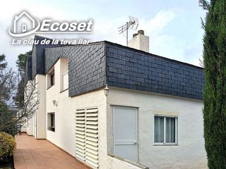 Chalet en venta en Vallirana