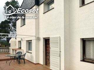 Chalet en venta en Vallirana