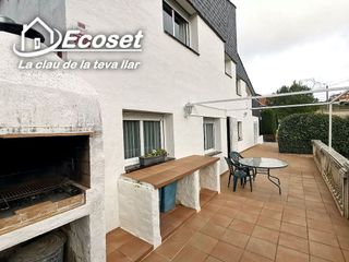 Chalet en venta en Vallirana