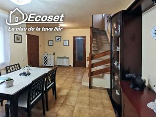 Chalet en venta en Vallirana