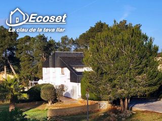 Chalet en venta en Vallirana