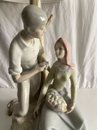 Lámpara antigua porcelana pareja con árbol Lladró