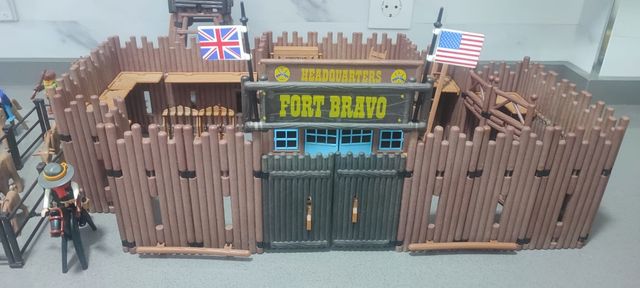 Fuerte Playmobil colección set