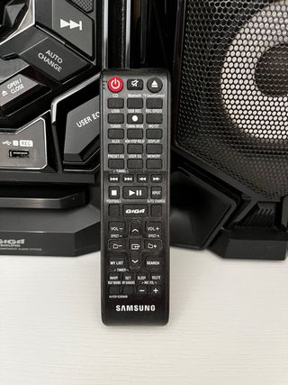 Equipo de Música Samsung (recogida en Málaga)