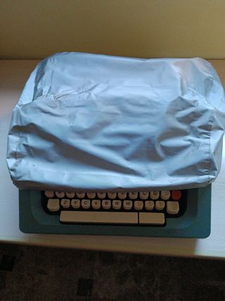 Maquina de escribir Olivetti Studio 46 