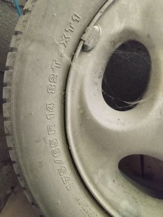 Llantas, solo hay dos