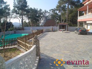 Chalet en venta en Olesa de Bonesvalls