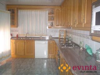Chalet en venta en Olesa de Bonesvalls
