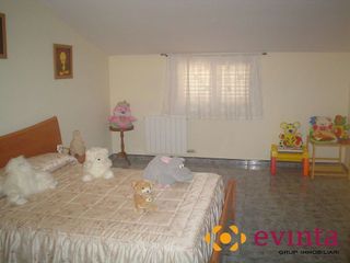 Chalet en venta en Olesa de Bonesvalls