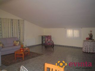 Chalet en venta en Olesa de Bonesvalls