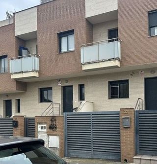 Casa adosada en venta en La Collada - Sis Camins - Fondo Somella - Santa Maria en Vilanova i La Geltrú