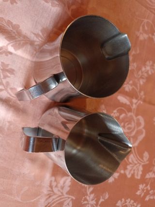 Bricco per il latte.