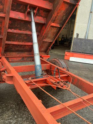 Remolque basculante Herculano