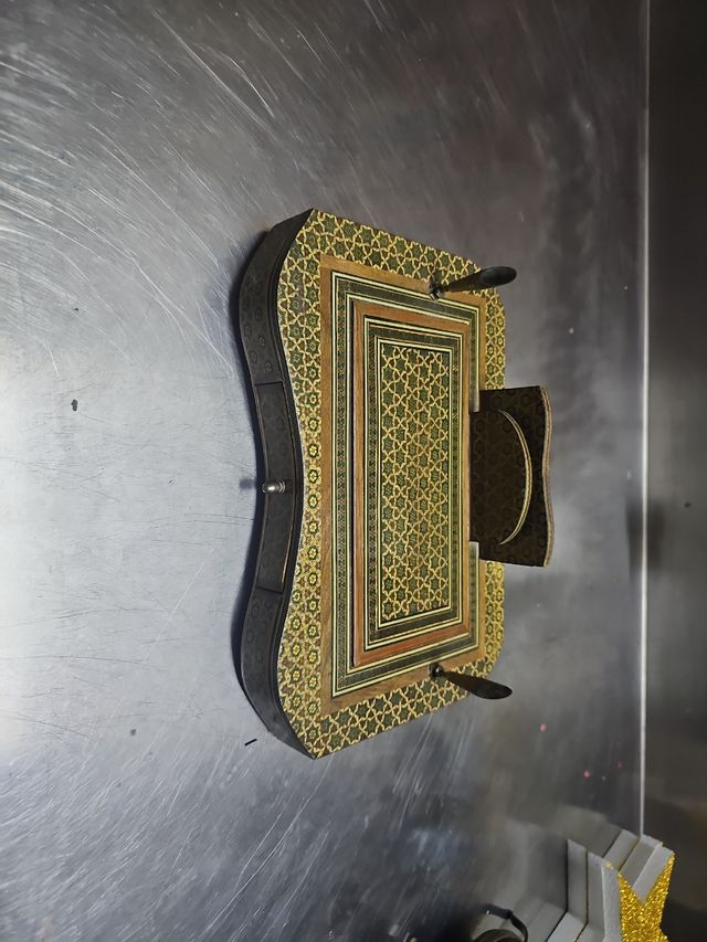 Porta lápices muy antiguo