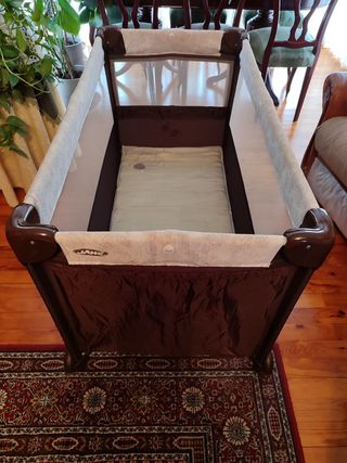 Cuna de viaje Jané más regalo