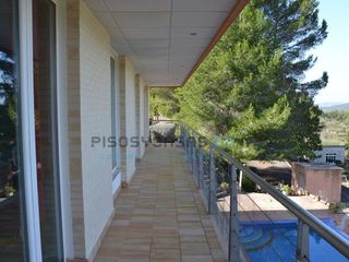 Chalet en venta en Benigánim