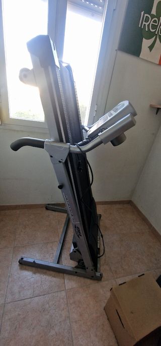Vendo cinta de correr marca BH 