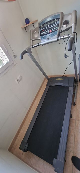 Vendo cinta de correr marca BH 