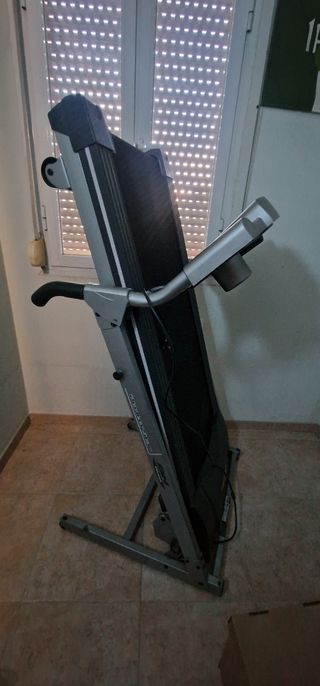 Vendo cinta de correr marca BH 