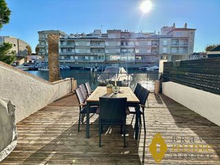 Casa adosada en venta en Empuriabrava en Castelló d´Empúries