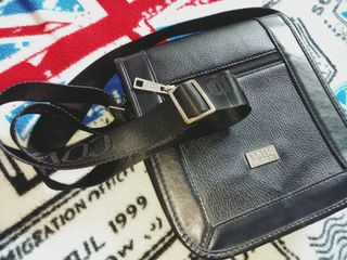 Borsa a tracolla COVERI WORLD nera
