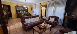 Chalet en venta en Vallirana