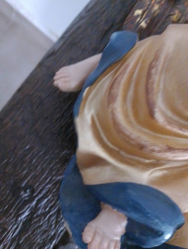 Angelo con ali di legno