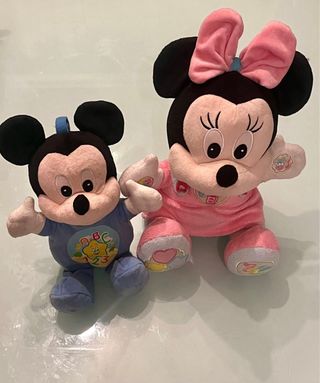 Peluche bebe minnie mouse interactiva