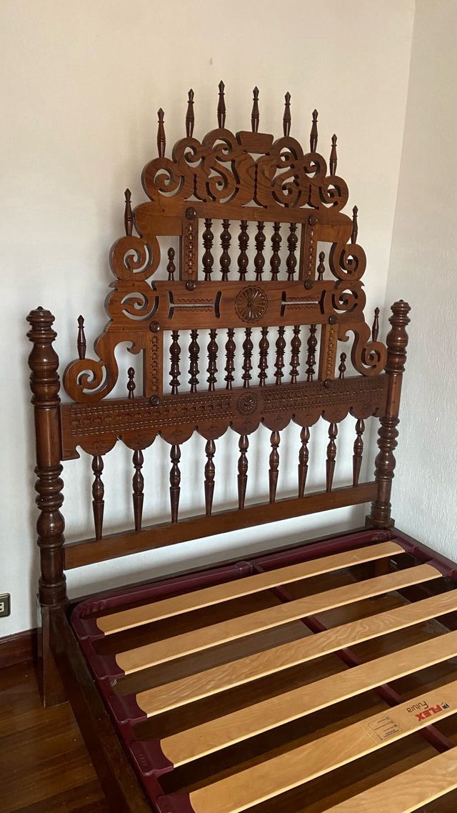 Cama 135 antigua de madera