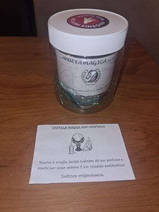 Candela profumata con ciondolo cavallo