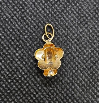Colgante de Oro 18K, Flor piedras blancas, 0.97gr