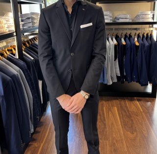 Traje negro hombre nuevo nochevieja graduacion