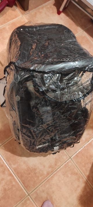 Maxi cosi  bebe confort, fundas y adaptadores