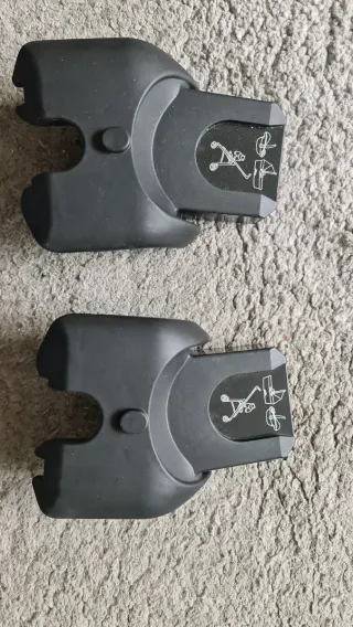 Maxi cosi  bebe confort, fundas y adaptadores