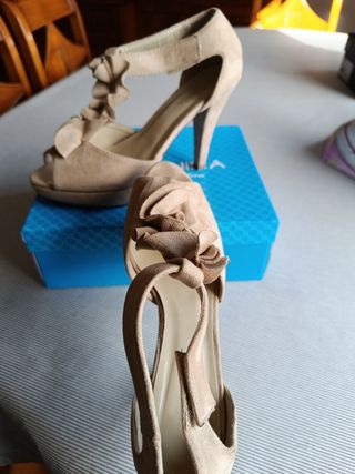 Zapatos vestir mujer beige