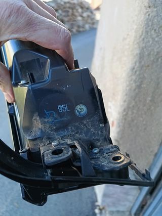 piloto trasero derecho