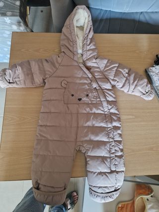 Buzo bebe nieve impecable 6-9 meses