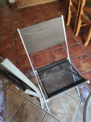 Set de mesa y 2 sillas de exterior