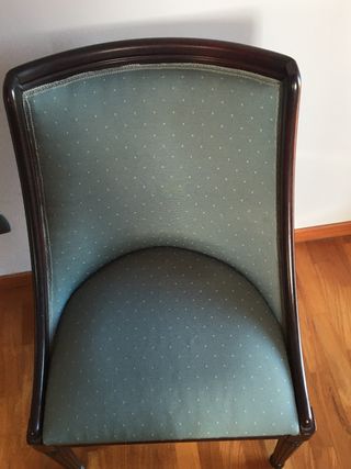 Poltrona antica restaurata vendesi