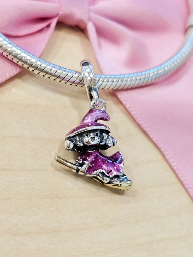 🧙♀️🧹CHARM BRUJA Y ESCOBA💜