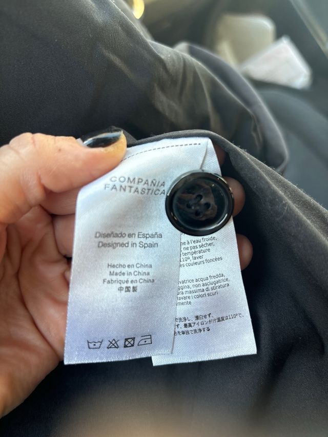 Abrigo de Compañía Fantástica