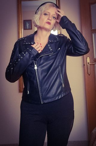 Cazadora de cuero tipo Biker negra