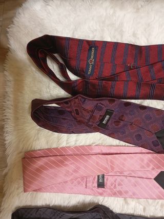 Corbatas diversas marcas