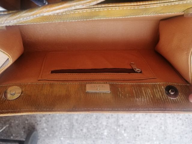 Zapatos y bolso a juego